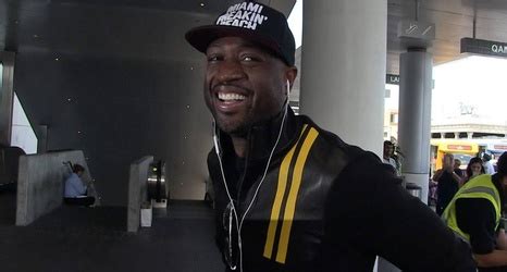 Dwyane Wade Naked Photo Shoot Was Weird Here S Why VIDEO