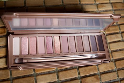 Beauty Diaries Of Gymba24 Review Urban Decay Naked 3