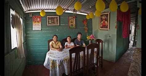 G Fotógrafo lança olhar sobre pobreza na América Latina notícias em Mundo