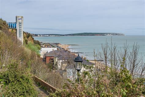 shanklin   cliff path  ian capper geograph britain  ireland