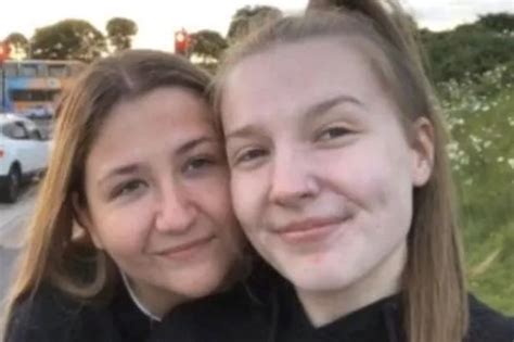 Lesbian Couple Ordered To Stop Kissing By Woman At Theatre Then Told Move To The Back