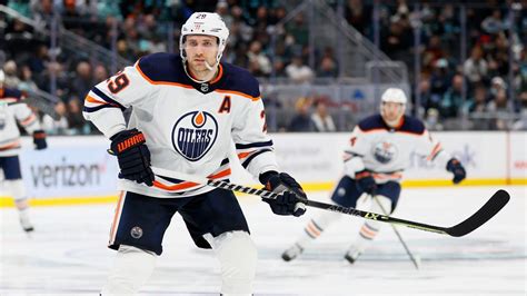 NHL Leon Draisaitl verliert mit Oilers Rekord für Owetschkin