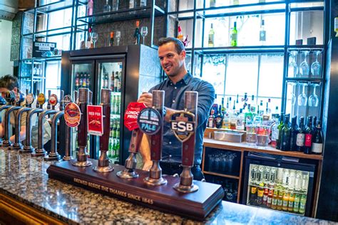 The Mad Bishop & Bear - Fullers Pub and Restaurant in Paddington