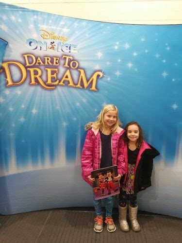 Disney On Ice Presents Dare To Dream #DaretoDream #DisneyonIce - Mom ...