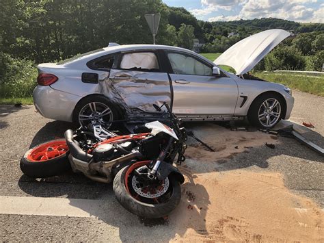 Unfall mit tödlich verletztem Motorradfahrer Wir im Landkreis