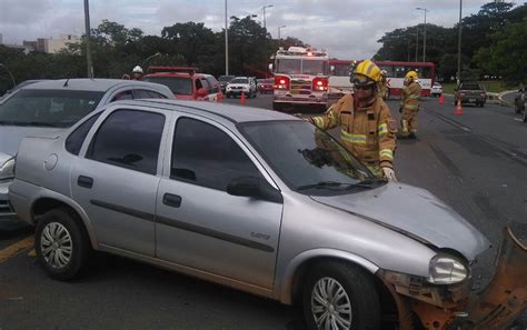 Acidente Na Asa Sul Congestiona Tr Nsito No Eix O Em Bras Lia