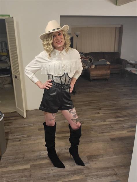 Giddy Up Cowgirls 🤠🐄👢 R Drag