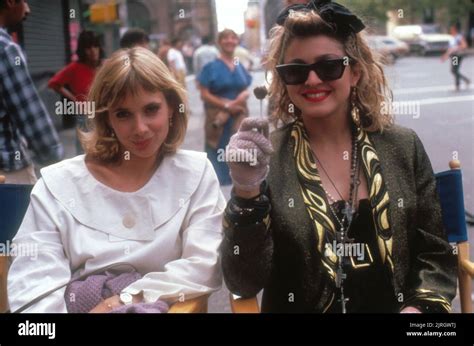 ROSANNA ARQUETTE, MADONNA, DESPERATELY SEEKING SUSAN, 1985 Stock Photo