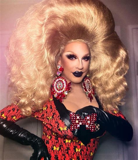 Pin On Drop Drag Gorgeous Bouffant Hair Queen Hair Big Hair