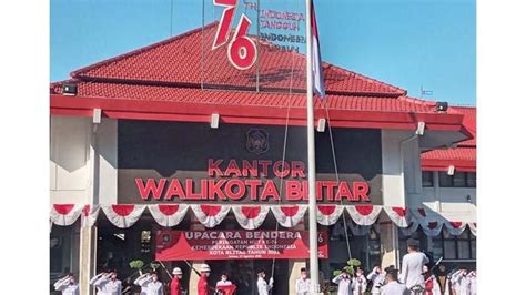 Pimpin Upacara Hut Ri Ke Wali Kota Blitar Santoso Ajak Asn Ikut