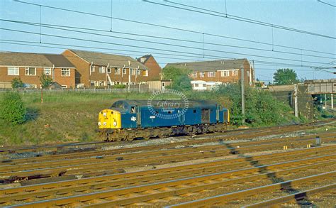 The Transport Library Br Diesel Class 40 No 40104 Carnforth Triangle Publishing