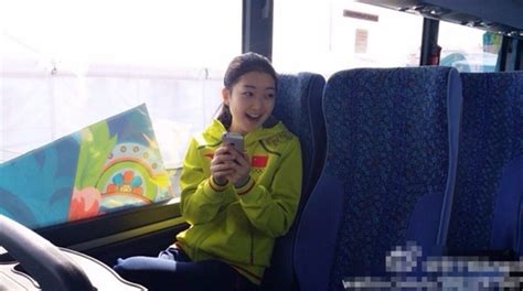 V Xinh X N Ng Y U C A Hot Girl L Ng Tr T B Ng Trung Qu C Ve Xin Xan Cua Li Zijun Co Gai