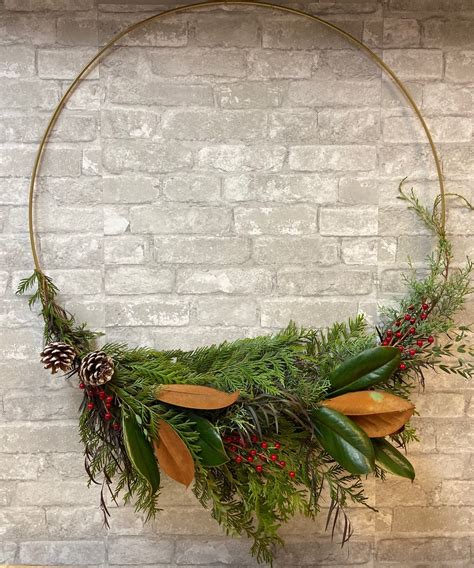 Christmas / Winter Wreath with Wire Frame - Flower Chix