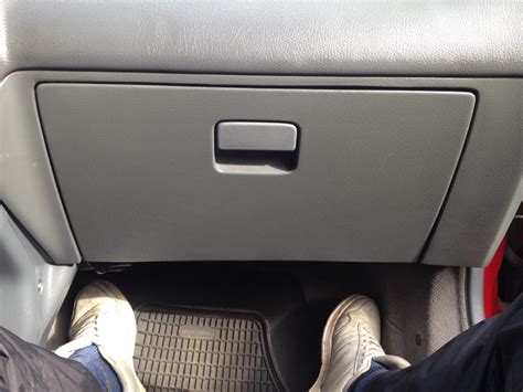 Ручка бардачка — Honda Civic Hatchback (5G), 1,3 л, 1993 года ...