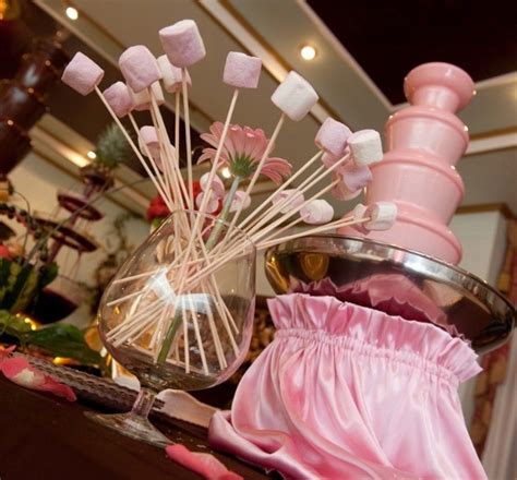 Шоколадный фонтан от 14 000 ₽ на ваше мероприятие в Москве