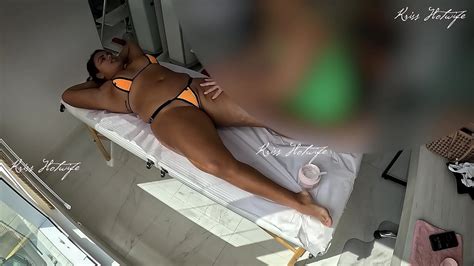 Fazendo Massagem Micro Biquini Todo Enfiado Na Buceta XVIDEOS