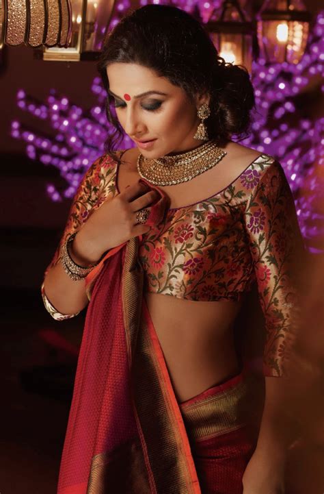 Guru Actress Hot Vidya Balan Hot Sexy Photoshoot Photos In Hi Blitz Magazine