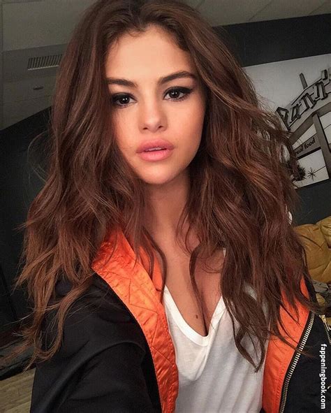Selena Gomez Selena Gomez Nude Onlyfans Leaks The Fappening Photo Fappeningbook