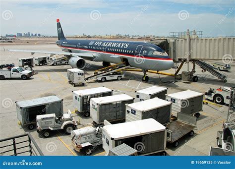 Us Airways Boeing Airplane On San Jose Airport Editorial Image Image