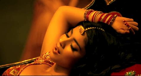 Shriya Saran Nude Pics Page
