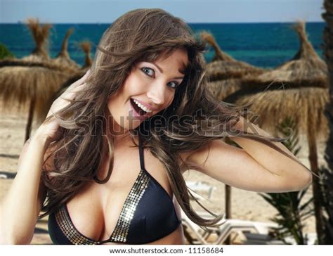 Sexy Woman Bikini Standing On Tropical Foto Stok Shutterstock