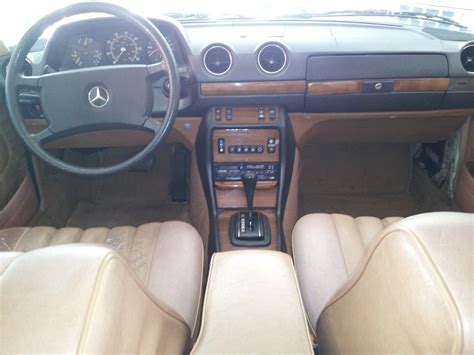 Mercedes 300 Turbo Diesel Wagon - Classic Mercedes-Benz 300-Series 1982 ...