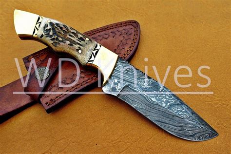 Custom Handmade Damascus Steel Fixed Blade Hunting Knife Deer Antler