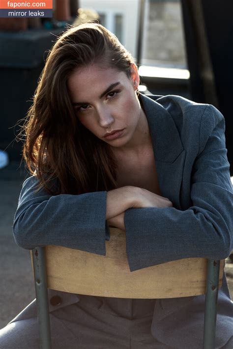 Rebecca Bagnol Aka Rebeccabagnol Nude Leaks Onlyfans Patreon Photo