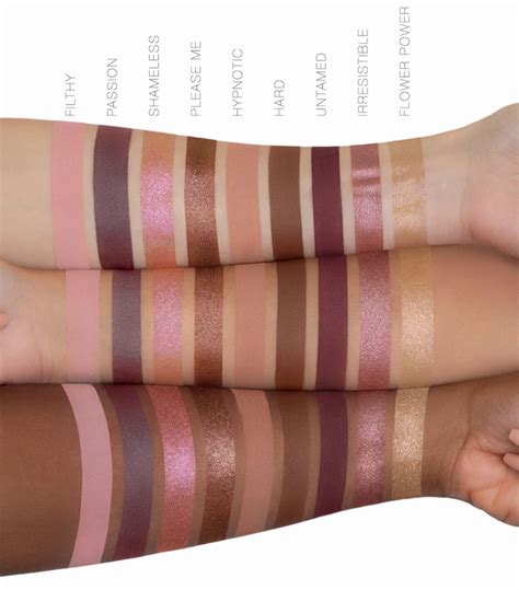 Huda Beauty Naughty Nude Eyeshadow Palette
