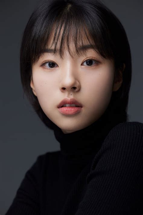 신예 서수빈 "믿음에 보답"···레드라인 엔터테인먼트 전속계약[화보] : 네이트 연예
