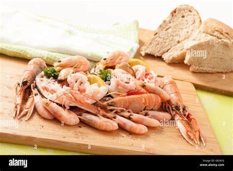 Prawns And Shellfish Platter Stock Photo Alamy