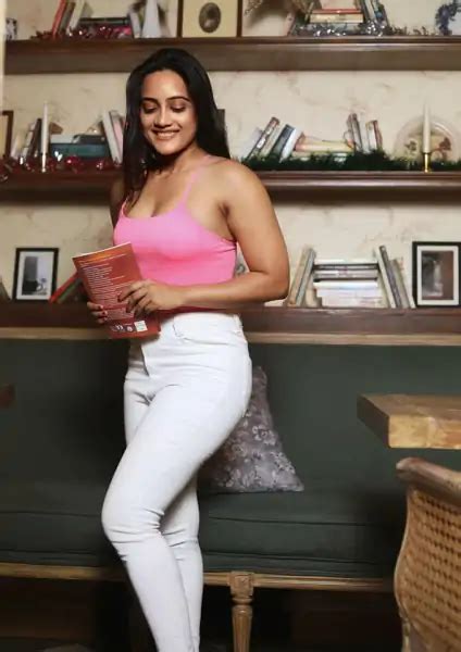 Amika Shail Top Hot Pics And Photo