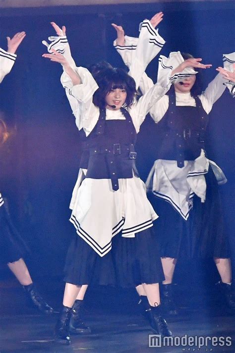 画像1 33 【欅坂46詳細ライブレポ】初東京ドーム公演完走「不協和音」で会場揺れる平手友梨奈ソロ曲「角を曲がる」も初披露＜夏の全国アリーナツアー2019／セットリスト＞ Pose