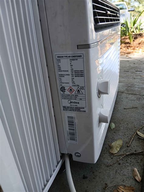 Air conditioner. Only use for a couple of weeks brand new from Sam's