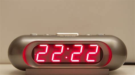 22:22 на годиннику: значення повторюваних цифр
