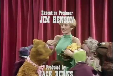 Yarn ♪ The Muppet Show Theme The Muppet Show 1976 S01e14