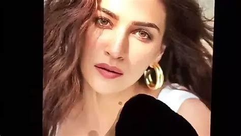 Kriti Sanon Bathed With Cum Indian Gay Old Masturbation Porn Xhamster