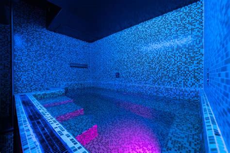 SaunApolo 56 Lisbon Gay Circuit Gay Guide With Bars Clubs Saunas Restaurants Beaches Maps More