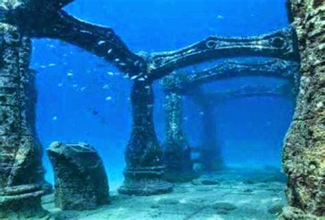 5 Mind Blowing Underwater Cities Around The World
