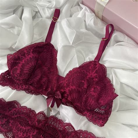Conjunto De Lingerie Em Renda Suti Sem Bojo Sem Aro E Calcinha Fio Desejo Gabriela Toda