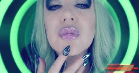 SHINY SHINY Lipgloss Mind Control 4K And HD Goddess Zenova S Erotic Mind Fuck Den