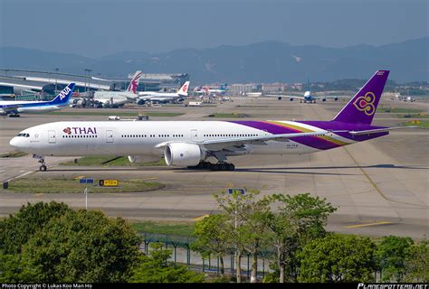 Hs Tkw Thai Airways Boeing D Er Photo By Lukas Koo Man Ho Id