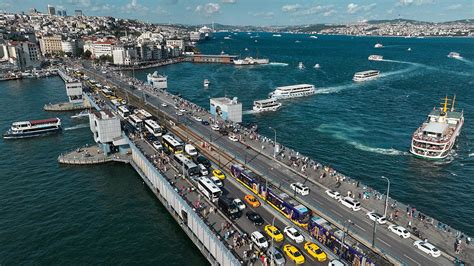 Galata Köprüsündeki çalışmalar Trafiğe Neden Oldu Son Dakika Haberleri