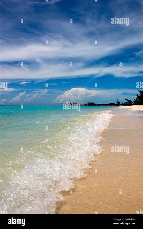 Gordons Beach Long Island Bahamas Stock Photo Alamy