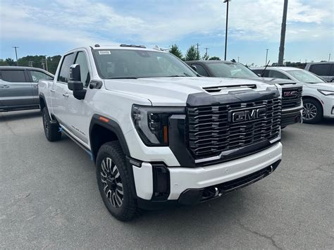 EVERETT BUICK GMC - Updated August 2024 - 37 Reviews - 21099 Interstate ...