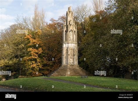 Queen Eleanors Cross Northampton Stock Photo Alamy