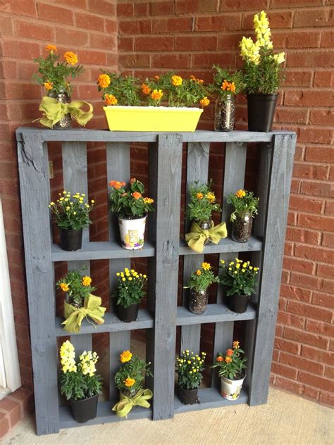 ideas with pallets for garden 10