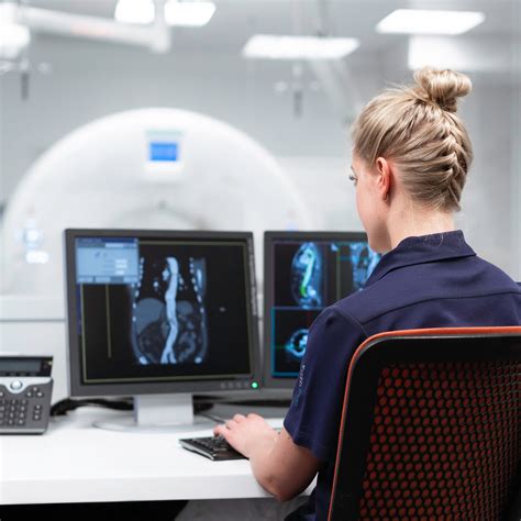 Medizinisch-Technische Radiologie: Weiterbildung - medi | Zentrum für ...