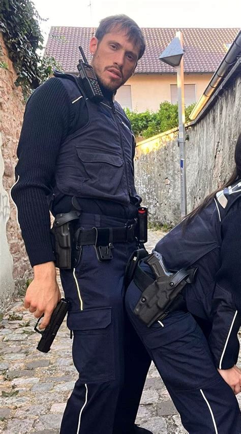 Hot Army Men Military Men Freeballing Body Pose Drawing Hot Cops Hairy Hunks Hot Men