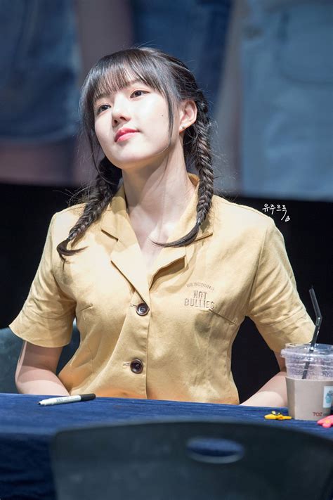 Gfriend at Gangnam Fansign Cr: twitter | Korean singer, Korean girl